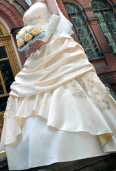 Свадебное платье 42-44 р. А-силуэт,  вышивка