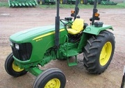 Сельскохозяйственный трактор John Deere 5065E